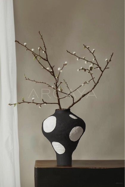 Dadan Jingdezhen Wabi Sabi Floor Jar Vase - scene