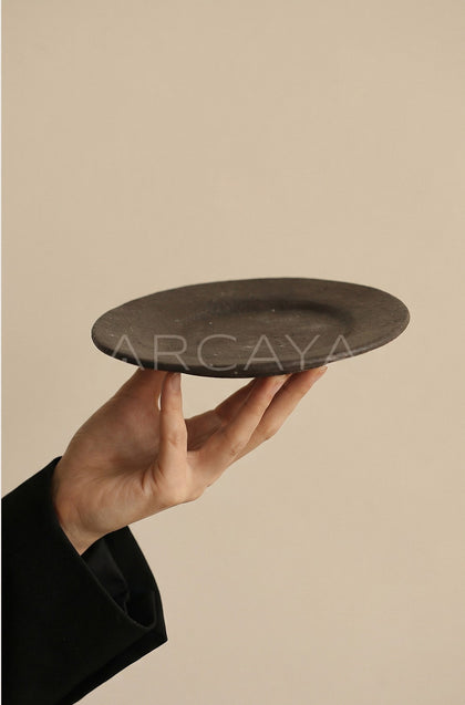 Amu Collab Vintage Stoneware Dessert Plate - scene
