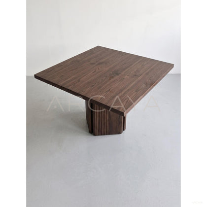 Aperta Solid Wood Dining Table - scene
