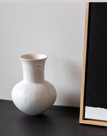 Dadan Flow Pattern Ceramic Vase - scene