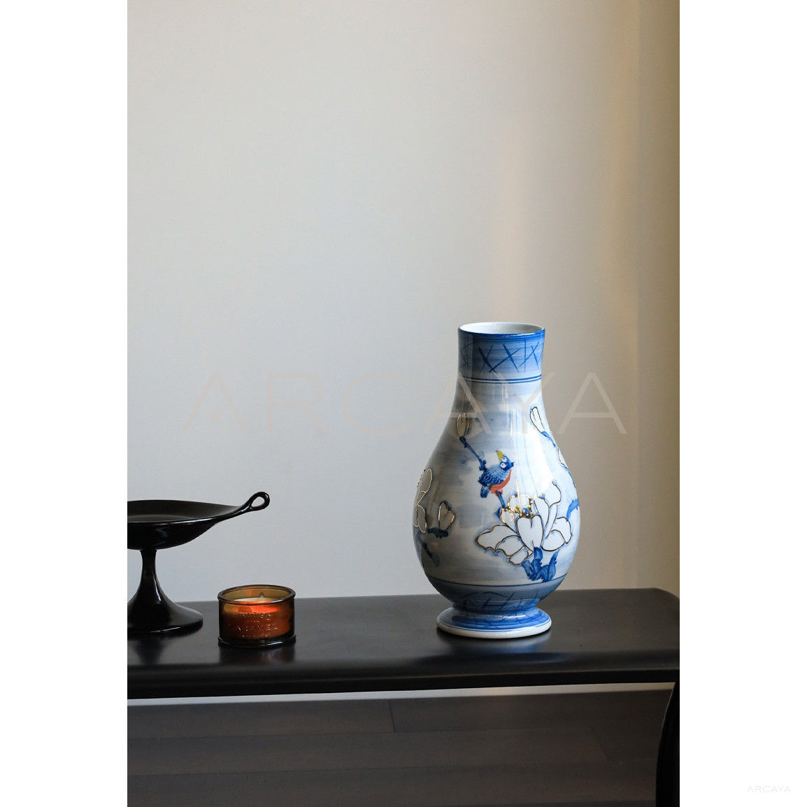 Jingdezhen Blue White Porcelain Vase Song Style in detail