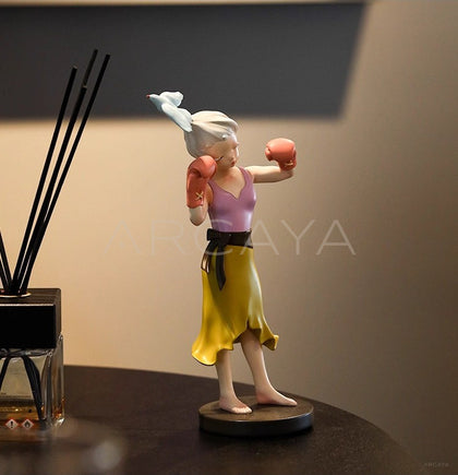 Sweet Strike Artist Sculpture - scene