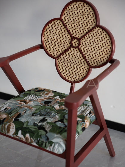 Clover Tea Table Master Chair - scene