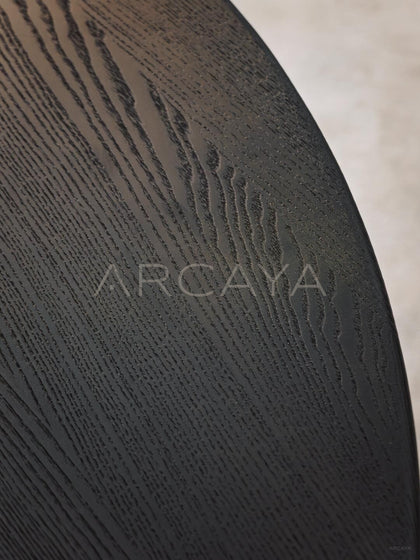 Round Dining Table - detail