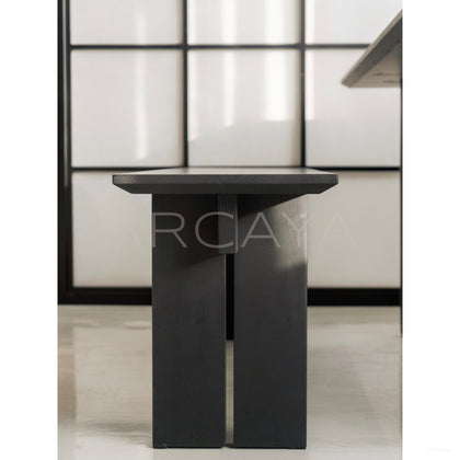 Dio Guili Dining Table - scene