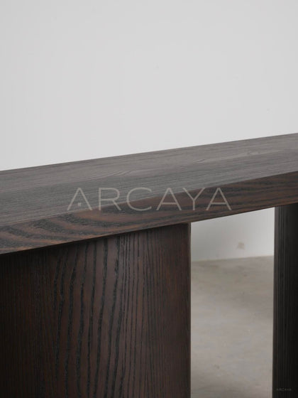 Delcourt Style Console Table - detail
