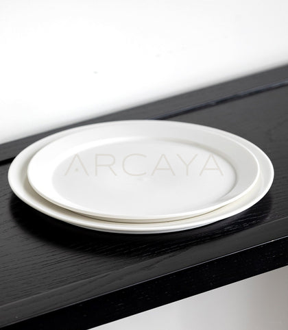 Sunxun Collab Minimalist White Porcelain Plate - scene