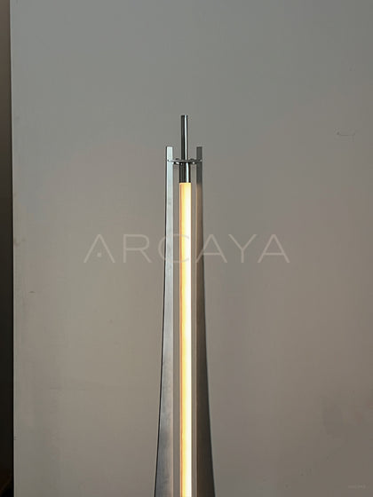 Sens Tower Floor Lamp - scene
