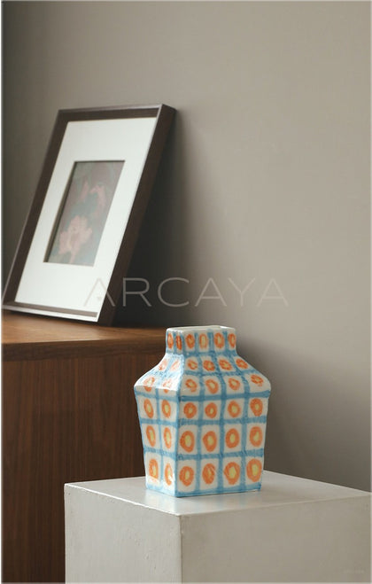 Dadan Handmade Jingdezhen Jar Vase - scene
