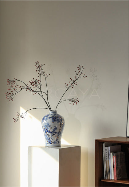 Jingdezhen Blue White Narrow Mouth Vase - scene