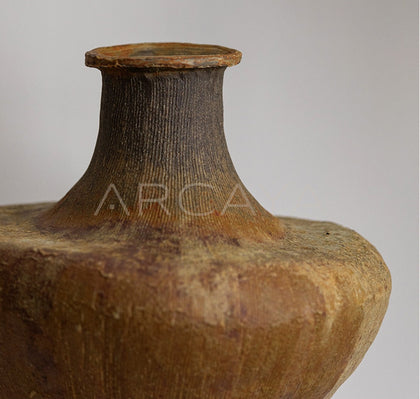 Dadan Ribbed Wide Shoulder Ceramic Vase - scene