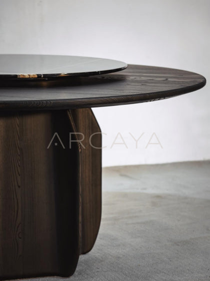 Round Dining Table - detail