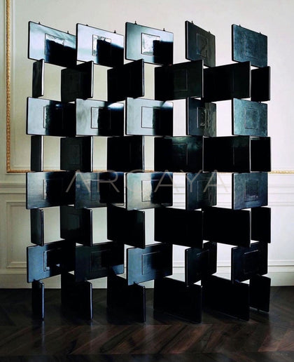 Adjustable Modular Lacquer Folding Screen - scene