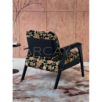 Jeaek Wantang Chair - scene