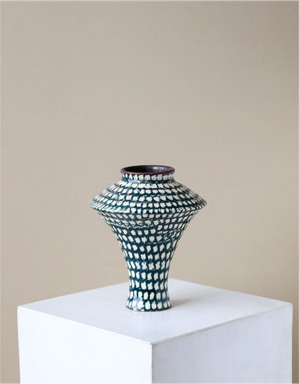 Dadan Jingdezhen Vintage Hydroponic Vase - scene