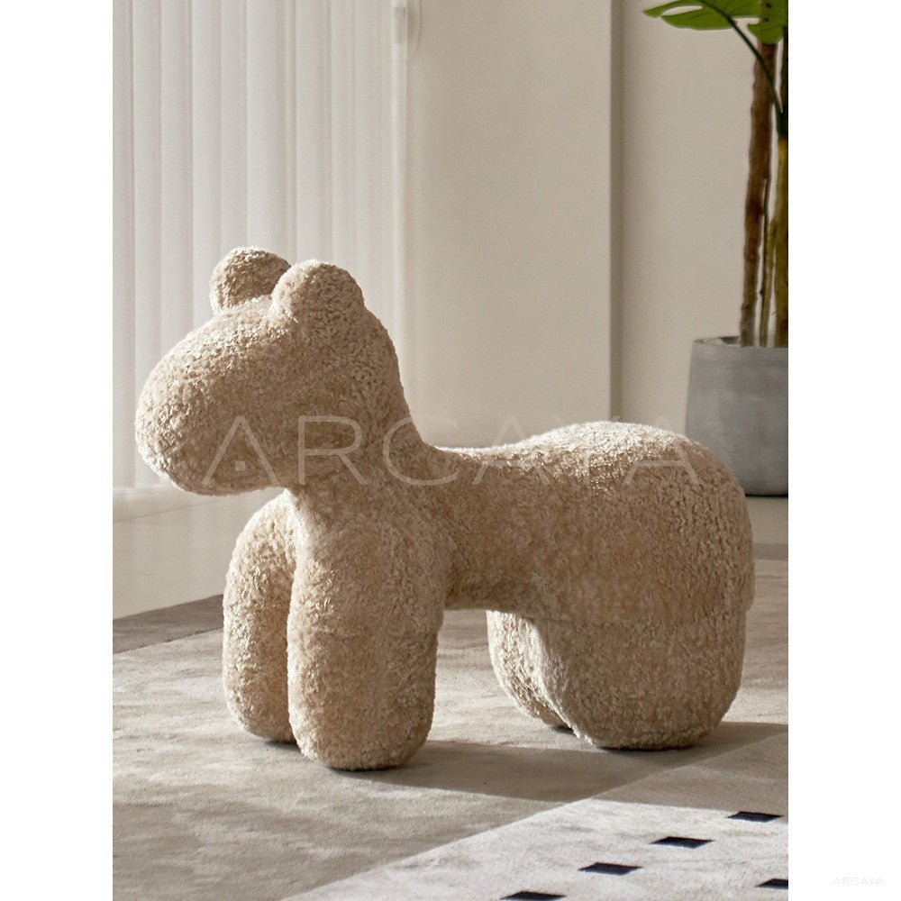 Pony Chair - scene