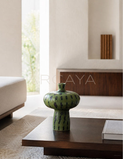Dadan Green Glaze Ceramic Vase - scene