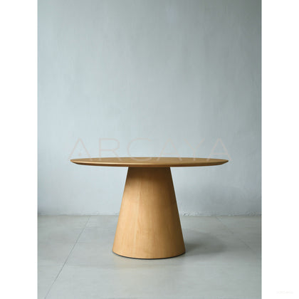 Ash Solid Wood Round Dining Table - scene