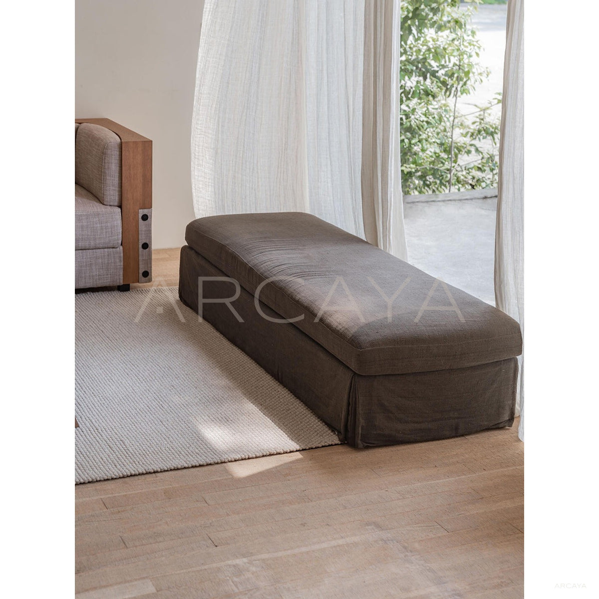 Zhipu Woven Daybed in detail
