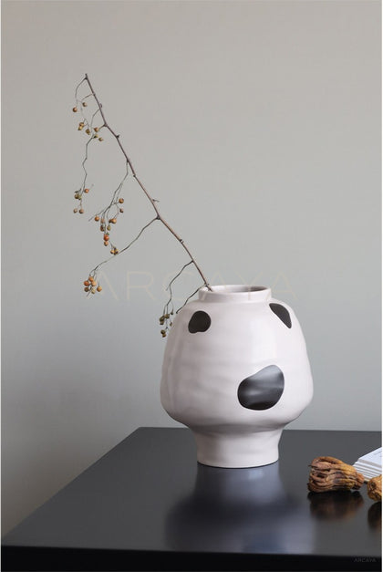 New Chinese Wide Mouth Jar Vase - scene