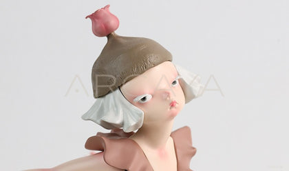 Cat Boss Artist Figurine - scene