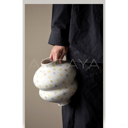 Dadan Hand Painted Double Gourd Vase - scene