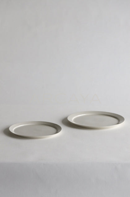 Sunxun Collab White Porcelain Flat Plate - scene