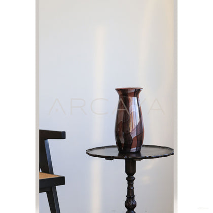 Mid Century Glass Vase Entryway - scene