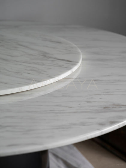 Round Dining Table With Lazy Susan - detail
