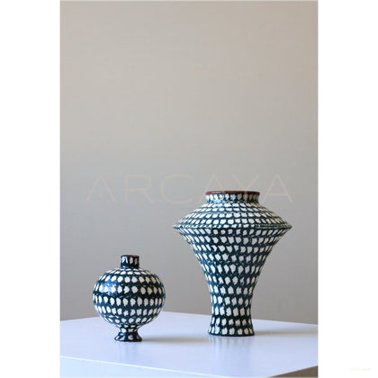 Dadan Jingdezhen Vintage Hydroponic Vase - scene