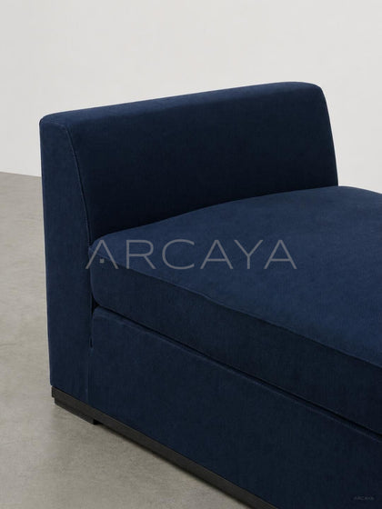 Intervallum Quiet Daybed Sofa - scene
