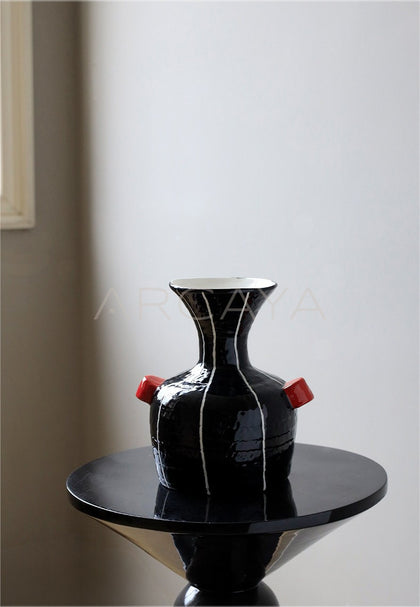 Dadan Black Jingdezhen Art Vase - scene