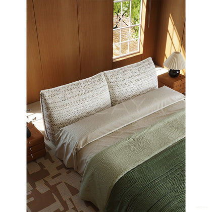 Buwan Original Bed - scene
