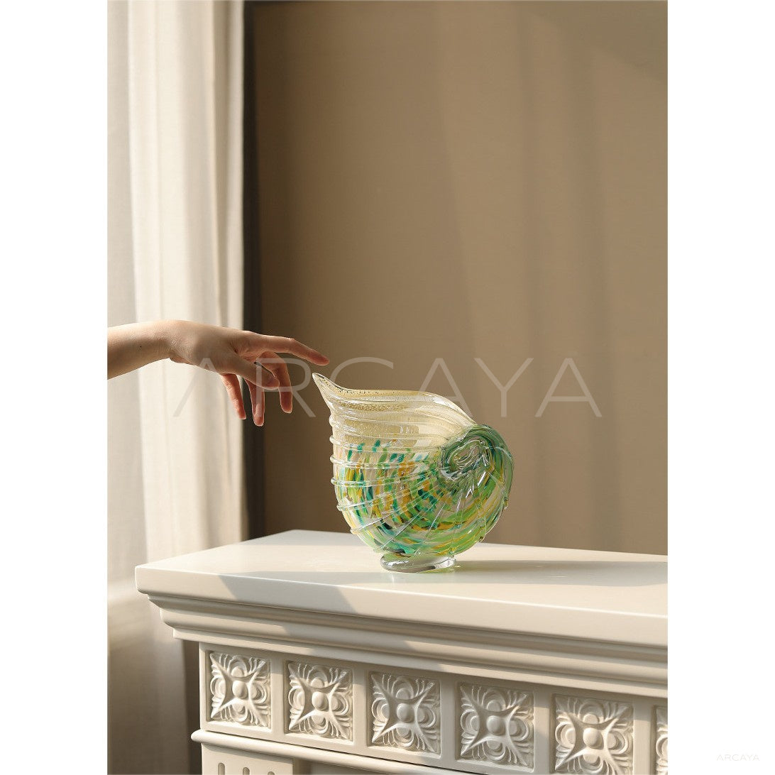 Conch Glass Vase in detail