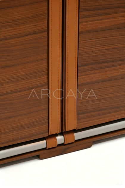 Maletero Low Cabinet - detail