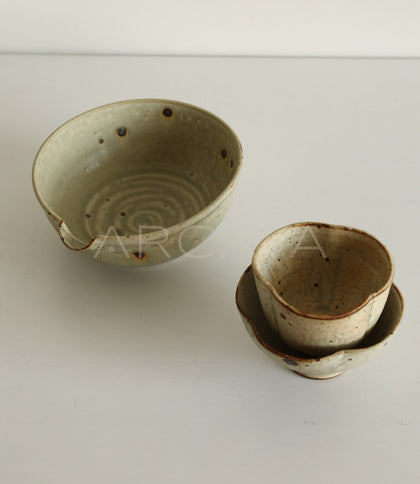 Amu Collab Grey Iron Spot Stoneware Footed Bowl - scene