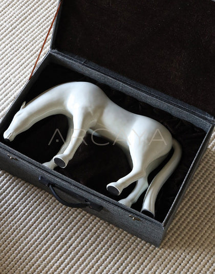 Vintage Art Ceramic Horse Ornament - scene