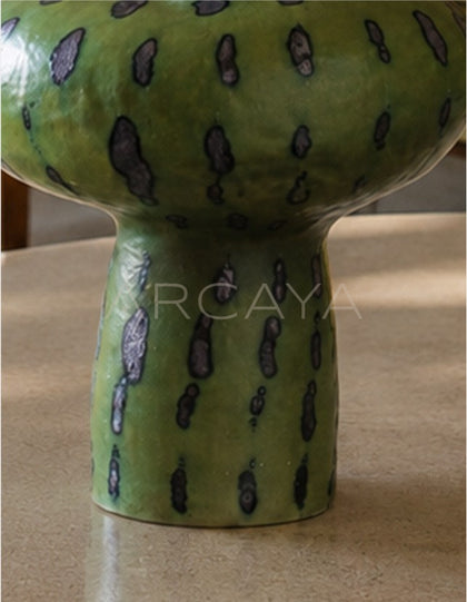 Dadan Green Glaze Ceramic Vase - scene