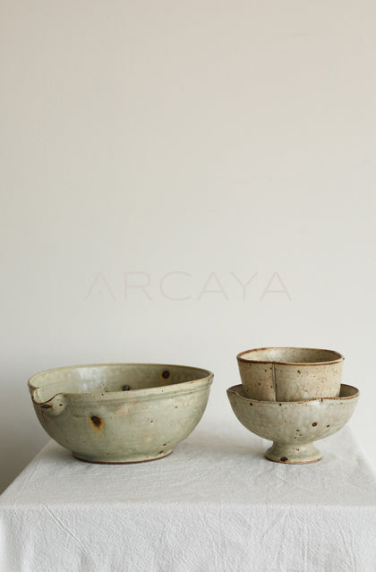 Amu Collab Grey Iron Spot Stoneware Footed Bowl - scene