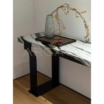 Black White Textured Entryway Table - scene