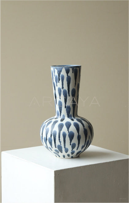 Wabi Sabi Jingdezhen Floor Jar Vase Designer - scene