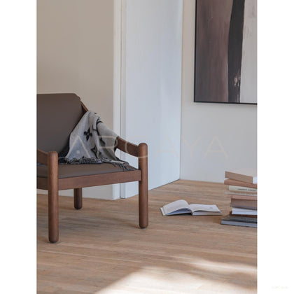Pali Lounge Chair - scene