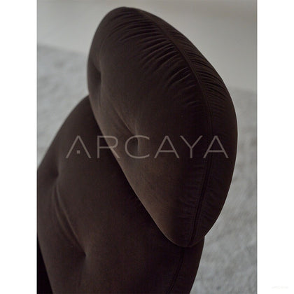 Libra Neck Friendly Lounge Chair - scene