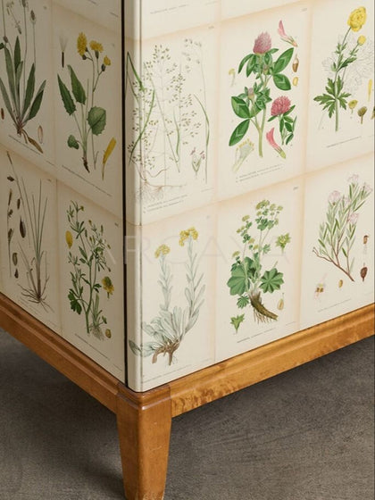 Yiduo Painted Panel Cabinet - detail