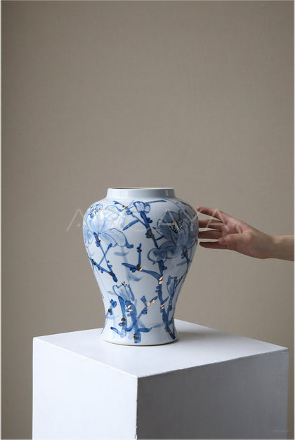 Blue White Porcelain General Jar Vase - scene