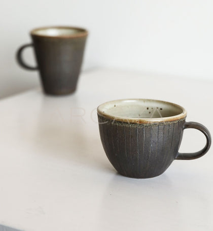 Amu Collab Black Glaze Ribbed Stoneware Mug - scene