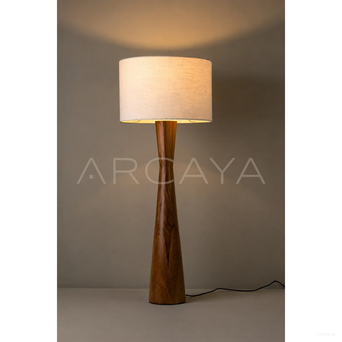 Ceiba Floor Lamp in detail