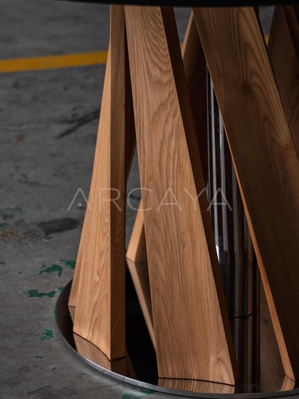 Custom Solid Wood Resin Round Table - detail
