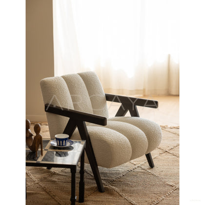 Toast Lounge Chair - scene