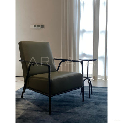 Saint Germain Lounge Chair Wuyu - scene